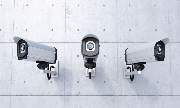 دوربین مداربسته چیست؟ آشنایی با انواع و کاربرد دوربین های مداربسته (CCTV)