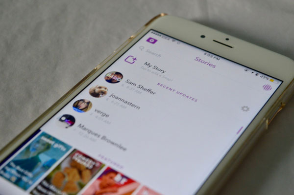 چگونه در اسنپ چت استوری بگذاریم؟ آموزش گذاشتن استوری در Snapchat