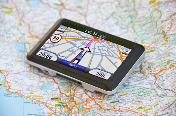GPS چیست؟ آشنایی با مفهوم و کاربرد سامانه موقعیت یاب جهانی یا جی پی اس